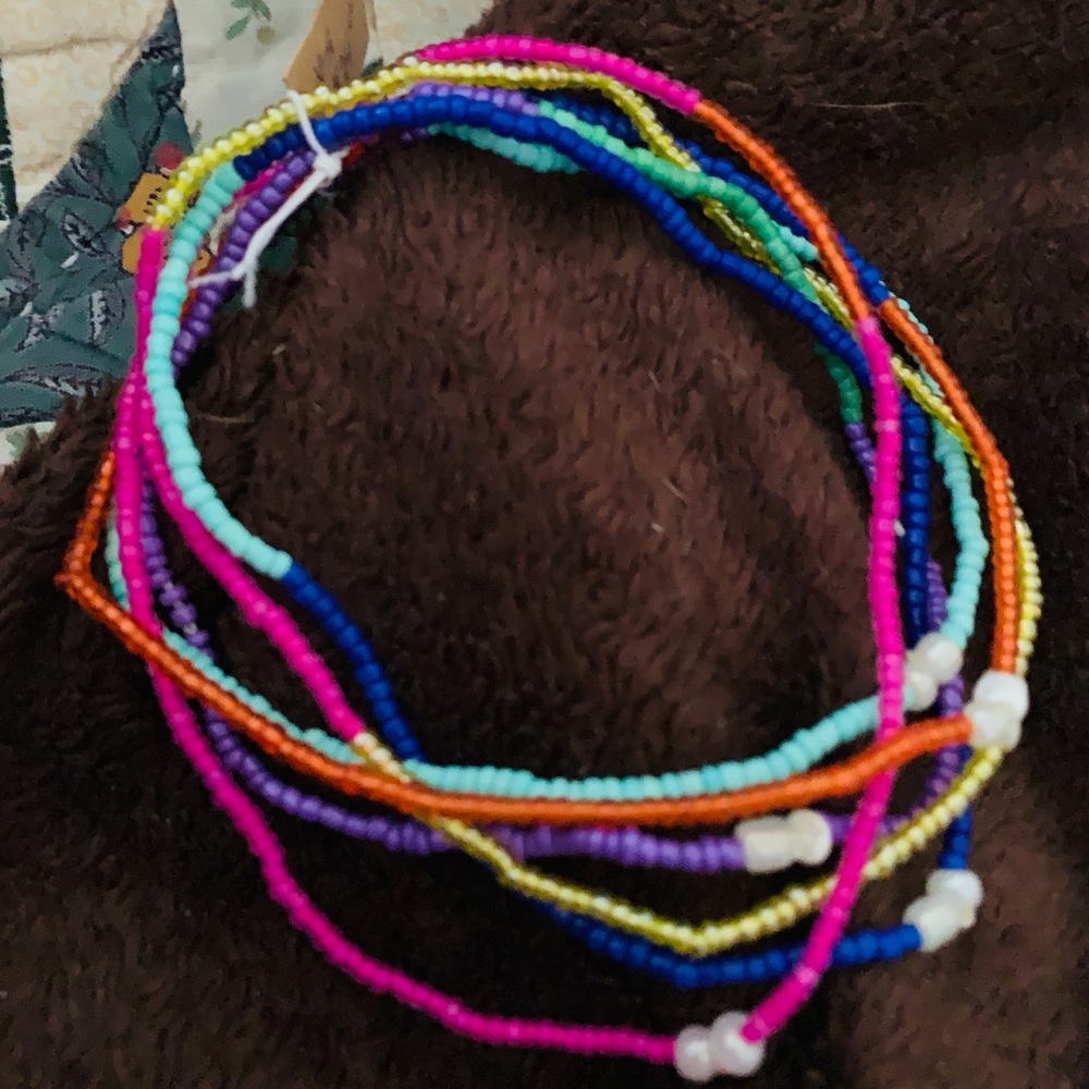 Handmade glass anklets!!!
Wear 1, or wear them all!!! Brand new